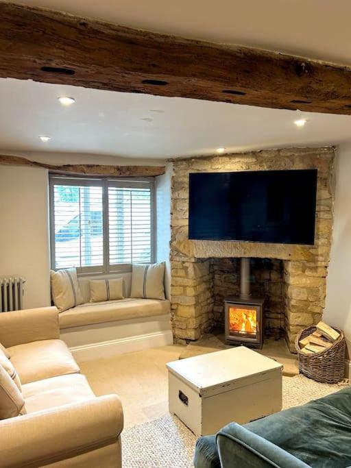 Cotswold Cottage- Central ウィットニー エクステリア 写真
